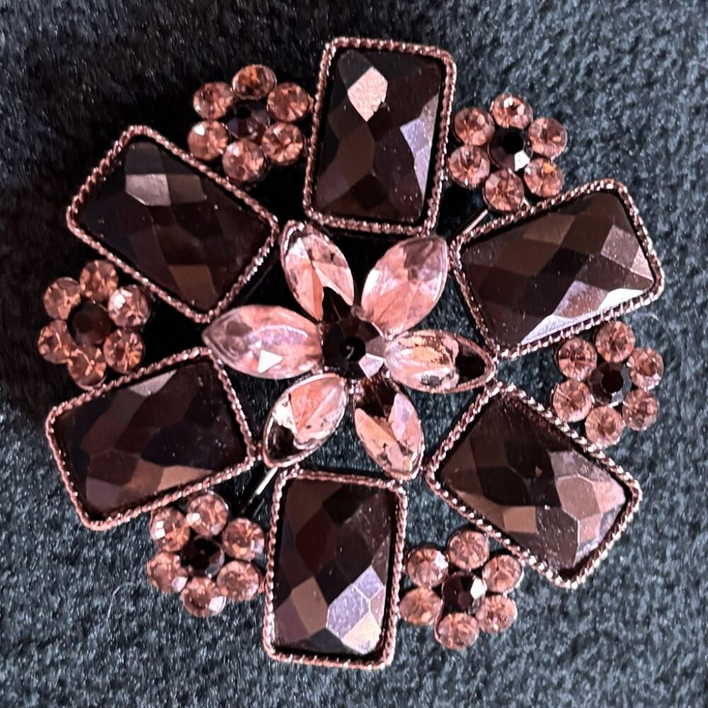 Vintage Art Deco Black & Crystal Brooch